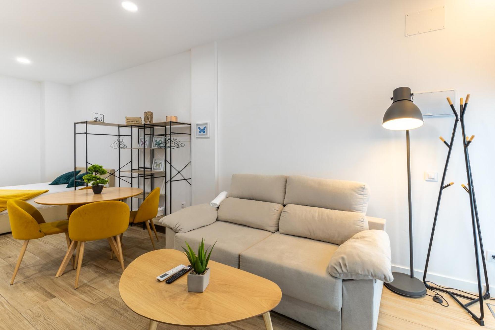 Atocha Apartment Madrid Exterior photo